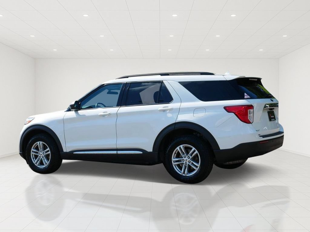 Certified 2023 Ford Explorer XLT AWD/4WD image 4