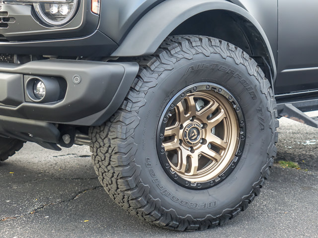 Certified 2023 Ford Bronco Wildtrak AWD/4WD image 3