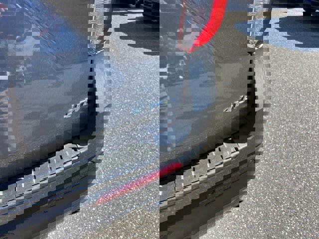 Certified 2022 Ford Explorer XLT w/ Equipment Group 202A image 24