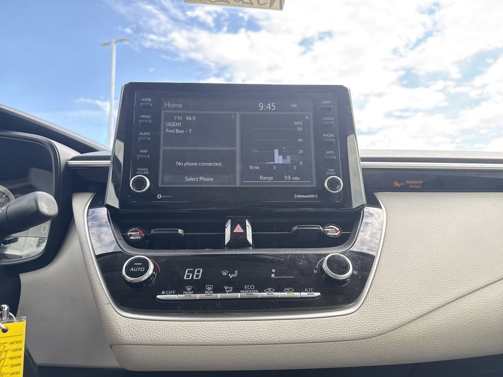 Used 2022 Toyota Corolla LE FWD image 19