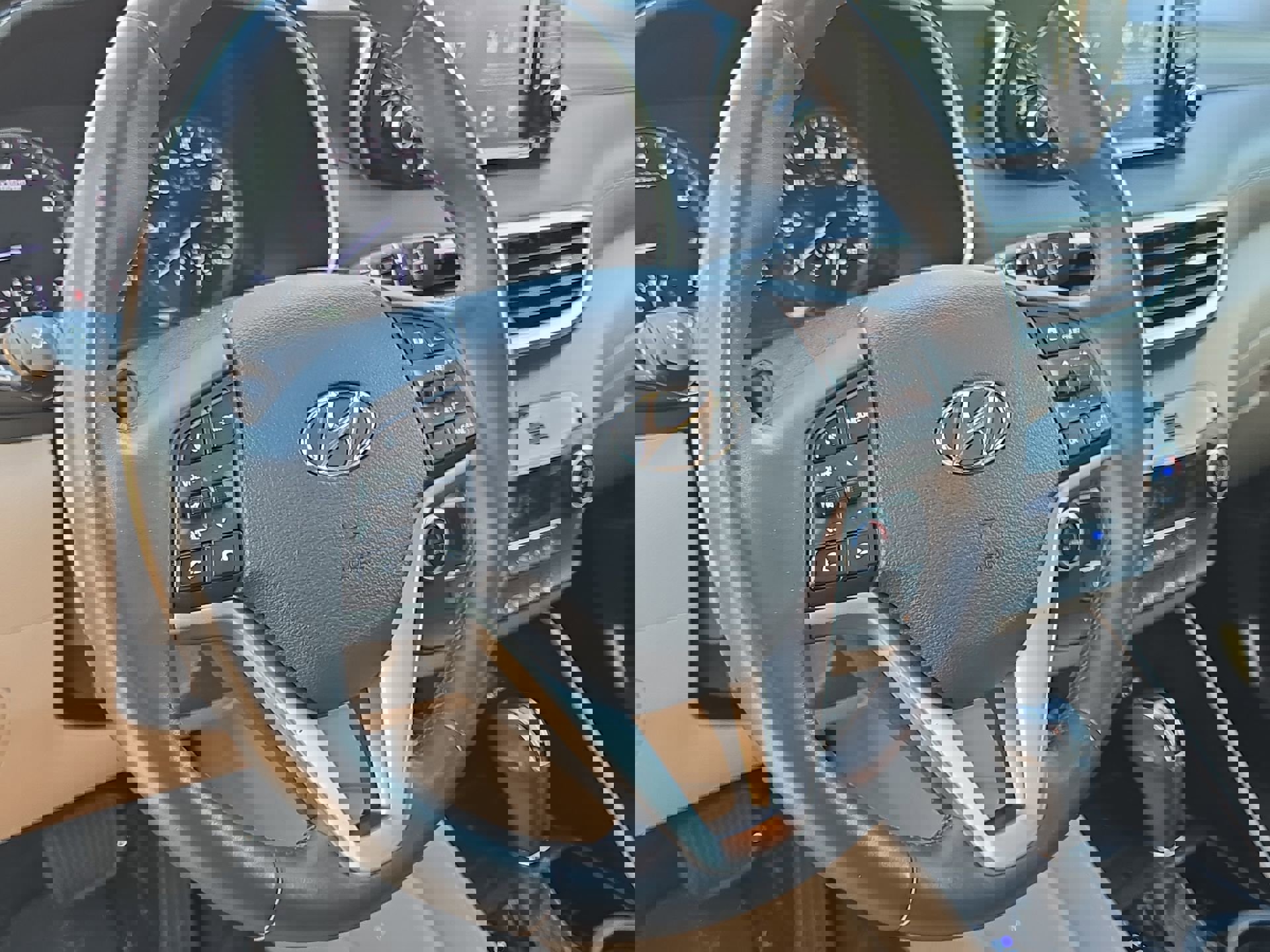 Used 2019 Hyundai Tucson Limited image 15