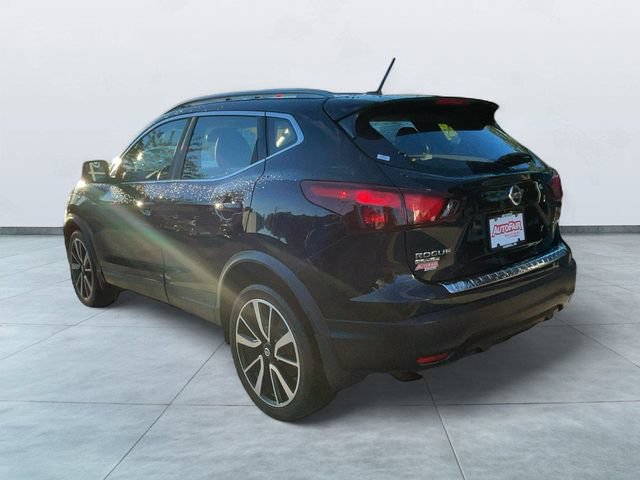Used 2017 Nissan Rogue Sport SL w/ SL Premium Package AWD/4WD image 5