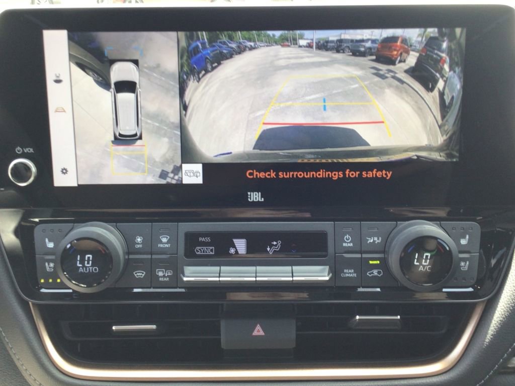 Used 2024 Toyota Grand Highlander AWD Hybrid image 24