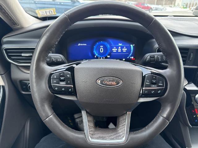 Certified 2023 Ford Explorer Platinum w/ Technology Package image 11