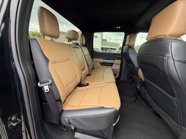 Certified 2025 Ford F450 Lariat w/ FX4 Off-Road Package AWD/4WD image 25