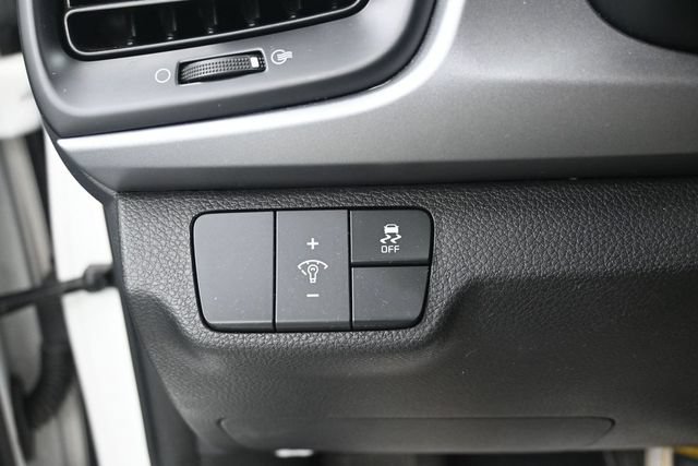 Used 2023 Kia Rio S w/ Technology Package FWD image 8