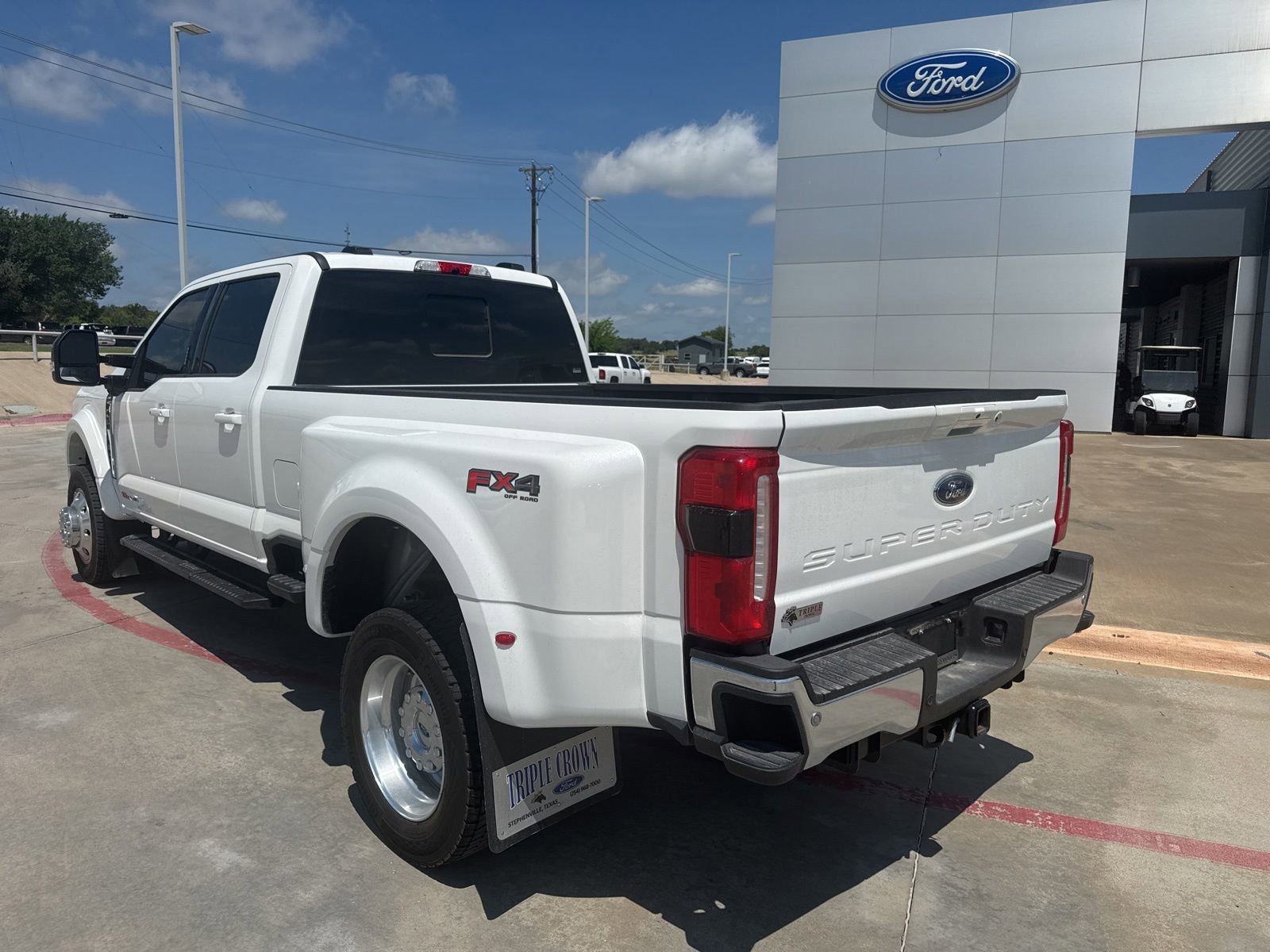 Certified 2026 Ford F450 Lariat w/ Lariat Premium Package AWD/4WD image 7