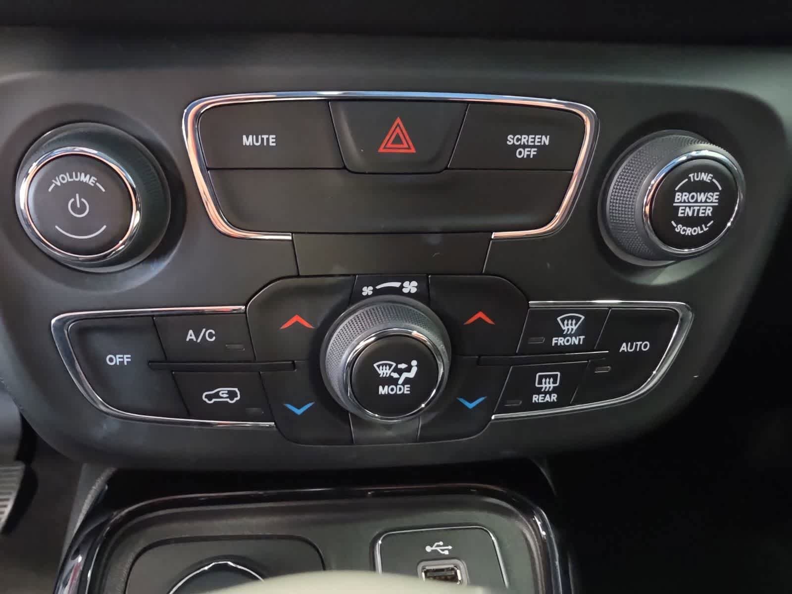 Used 2018 Jeep Compass Limited AWD/4WD image 22