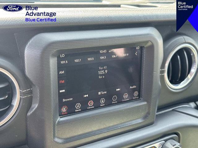 Used 2018 Jeep Wrangler Unlimited Sahara AWD/4WD image 14