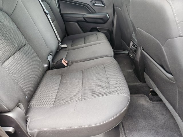 Used 2023 Chevrolet Colorado LT image 32