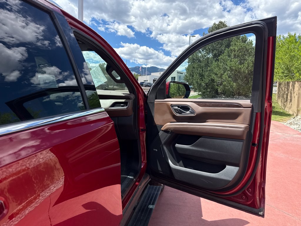 Used 2022 Chevrolet Tahoe High Country AWD/4WD image 28