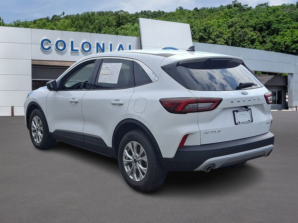 Certified 2023 Ford Escape Active AWD/4WD image 2