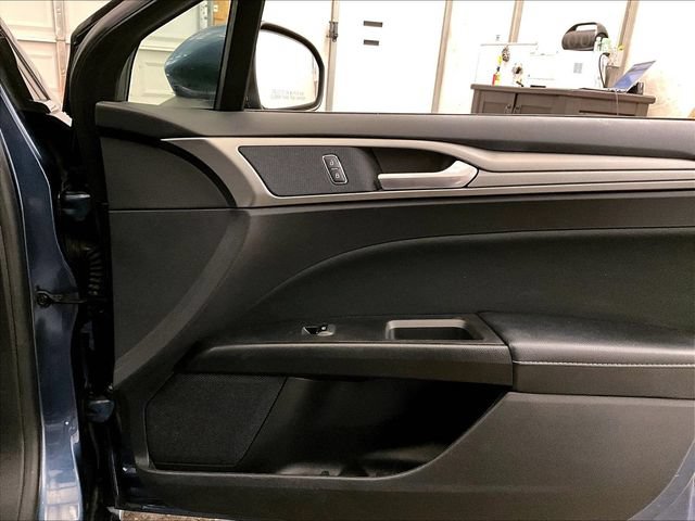 Certified 2019 Ford Fusion SE FWD image 23