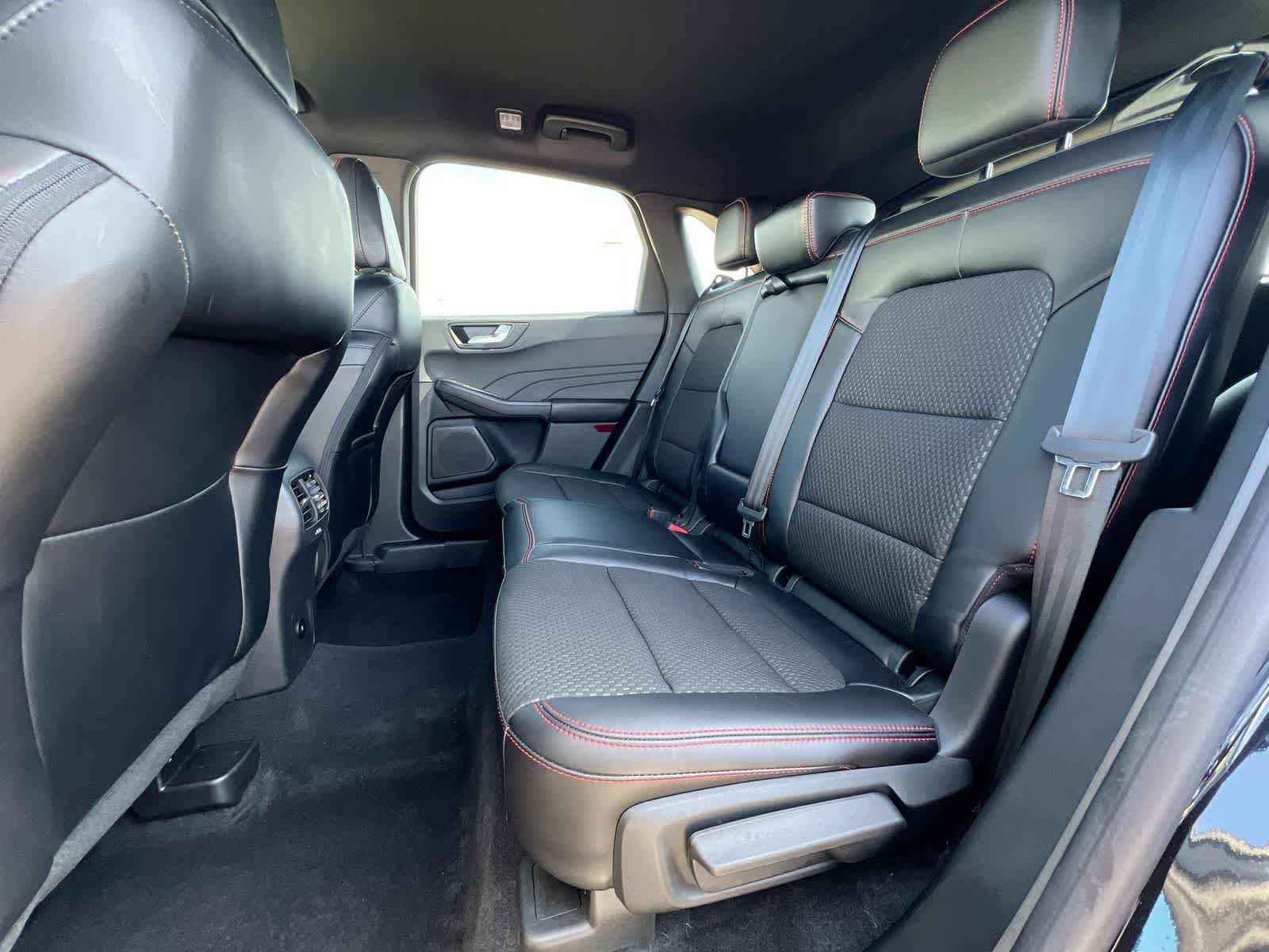 Certified 2023 Ford Escape ST-Line Elite AWD/4WD image 19