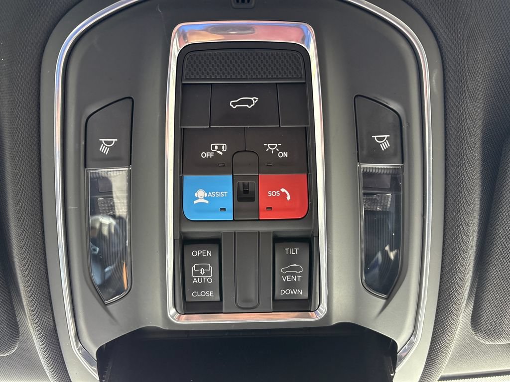 Used 2023 Jeep Grand Cherokee L Laredo AWD/4WD image 32