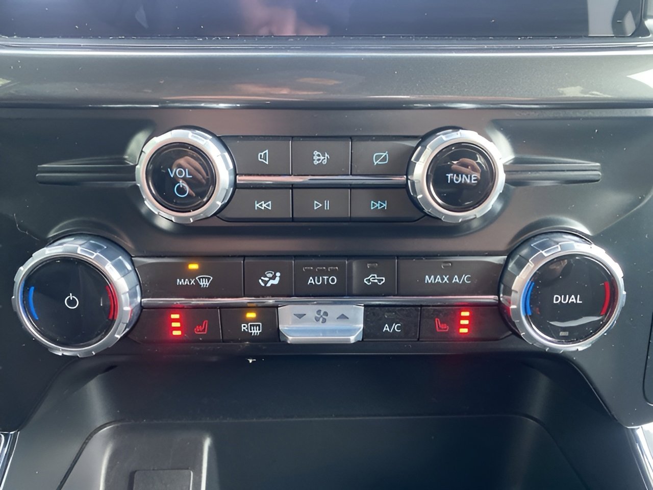 Certified 2023 Ford F150 XLT w/ Equipment Group 302A High image 23