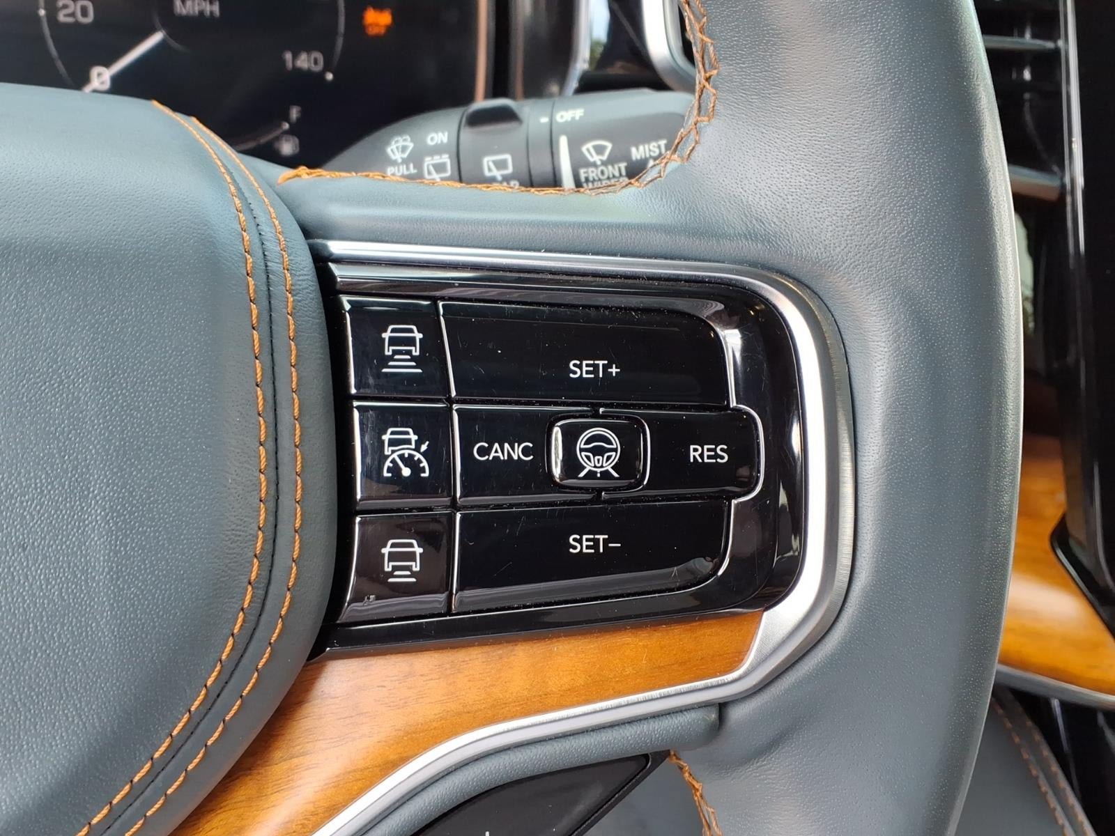 Used 2022 Jeep Grand Wagoneer Series II w/ Convenience Group III AWD/4WD image 26