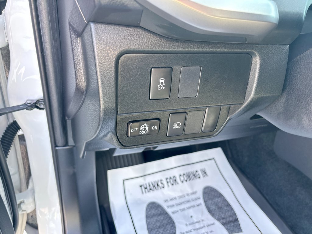 Used 2021 Toyota Tacoma SR5 RWD image 27