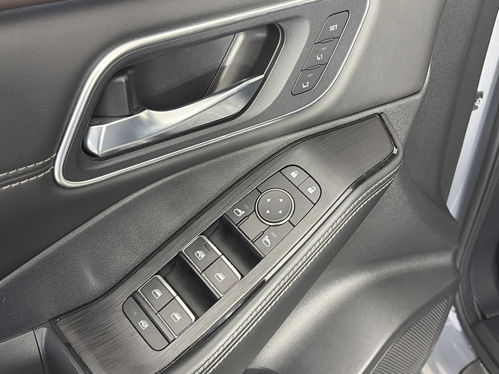 Used 2022 Nissan Rogue Platinum w/ Head-Up Display Package image 24