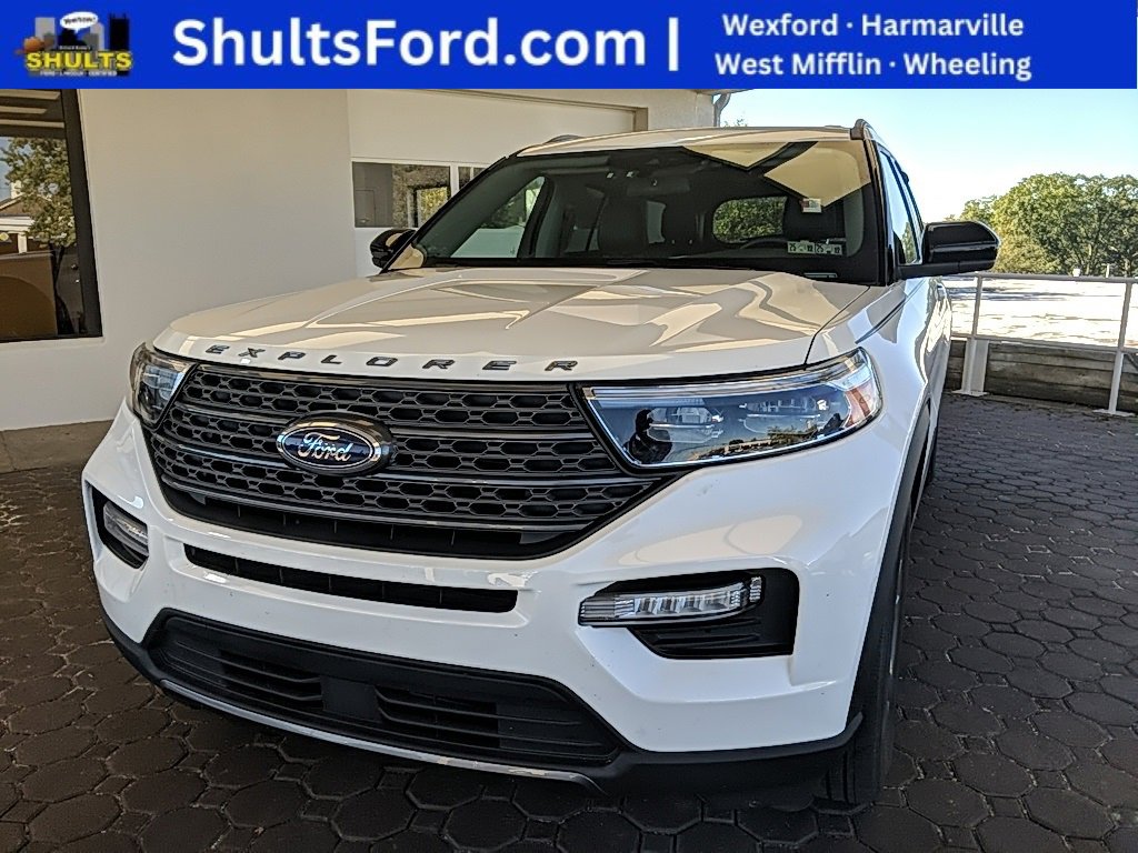 Certified 2022 Ford Explorer XLT w/ Equipment Group 202A