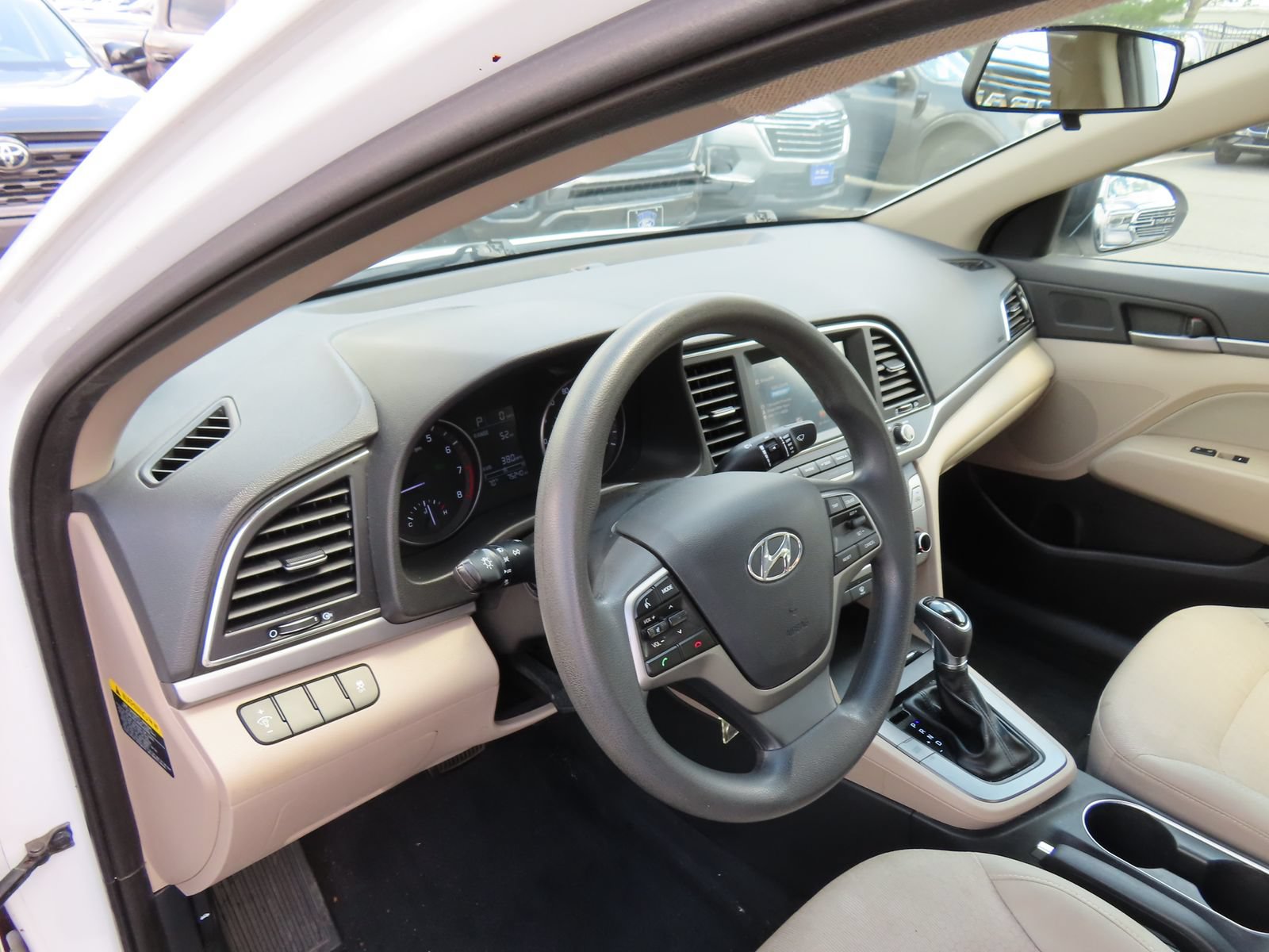 Used 2017 Hyundai Elantra SE FWD image 12