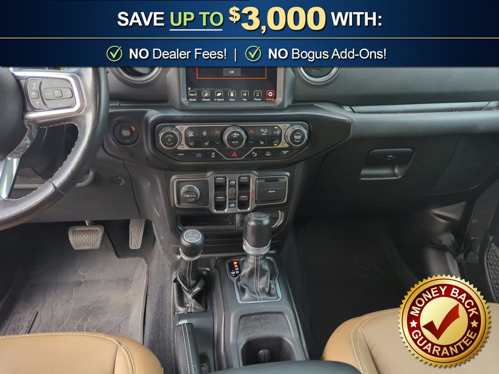 Used 2022 Jeep Wrangler Unlimited Sahara w/ Cold Weather Group AWD/4WD image 20