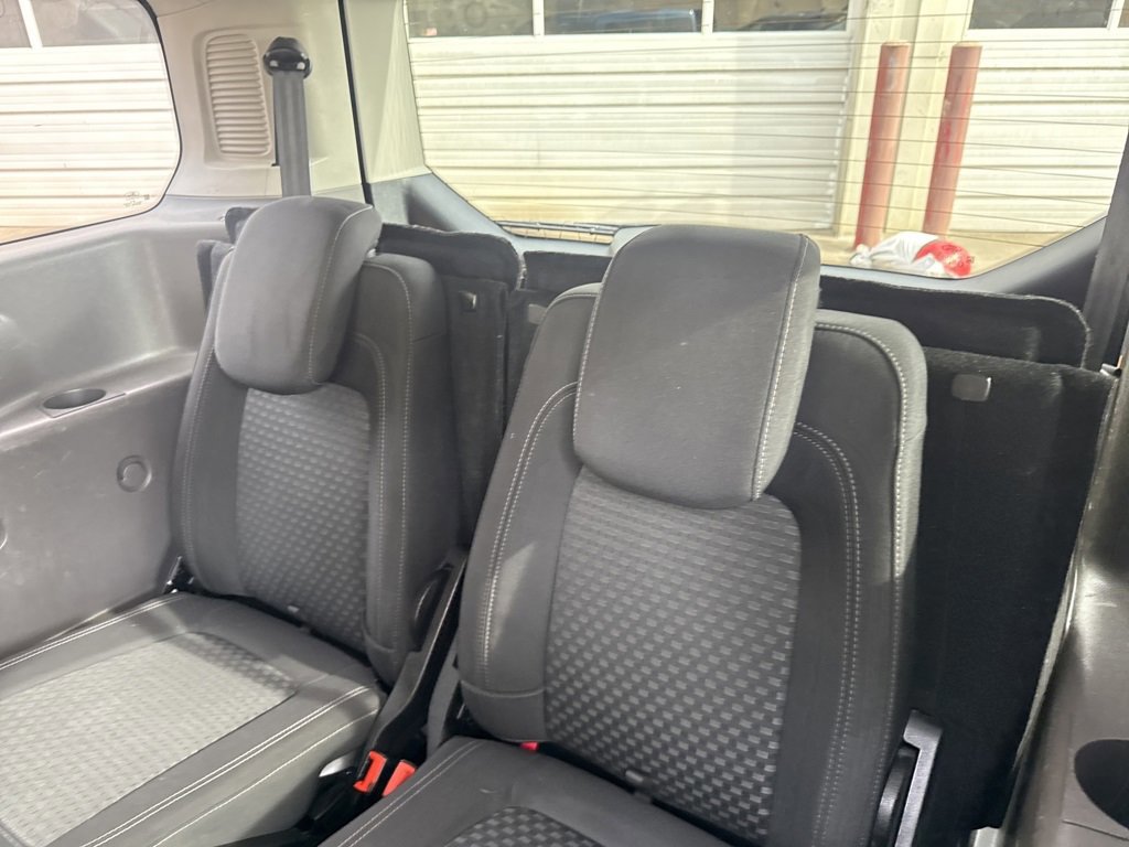 Certified 2022 Ford Transit Connect XLT image 21