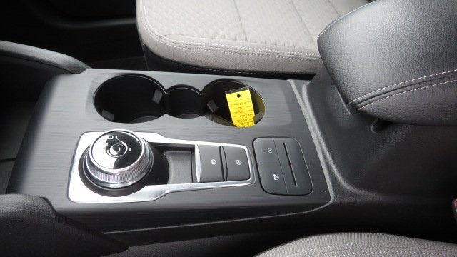 Certified 2022 Ford Escape SE w/ Cold Weather Package image 17