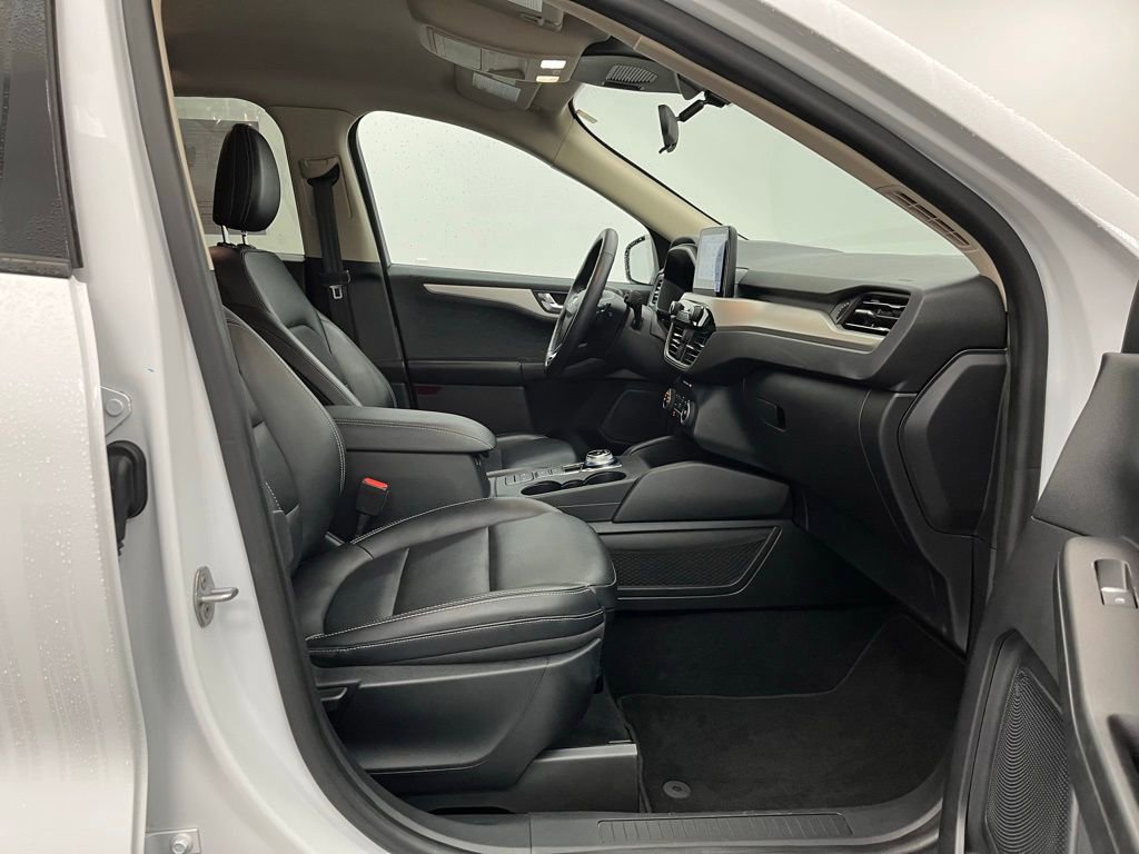 Certified 2020 Ford Escape SEL image 26