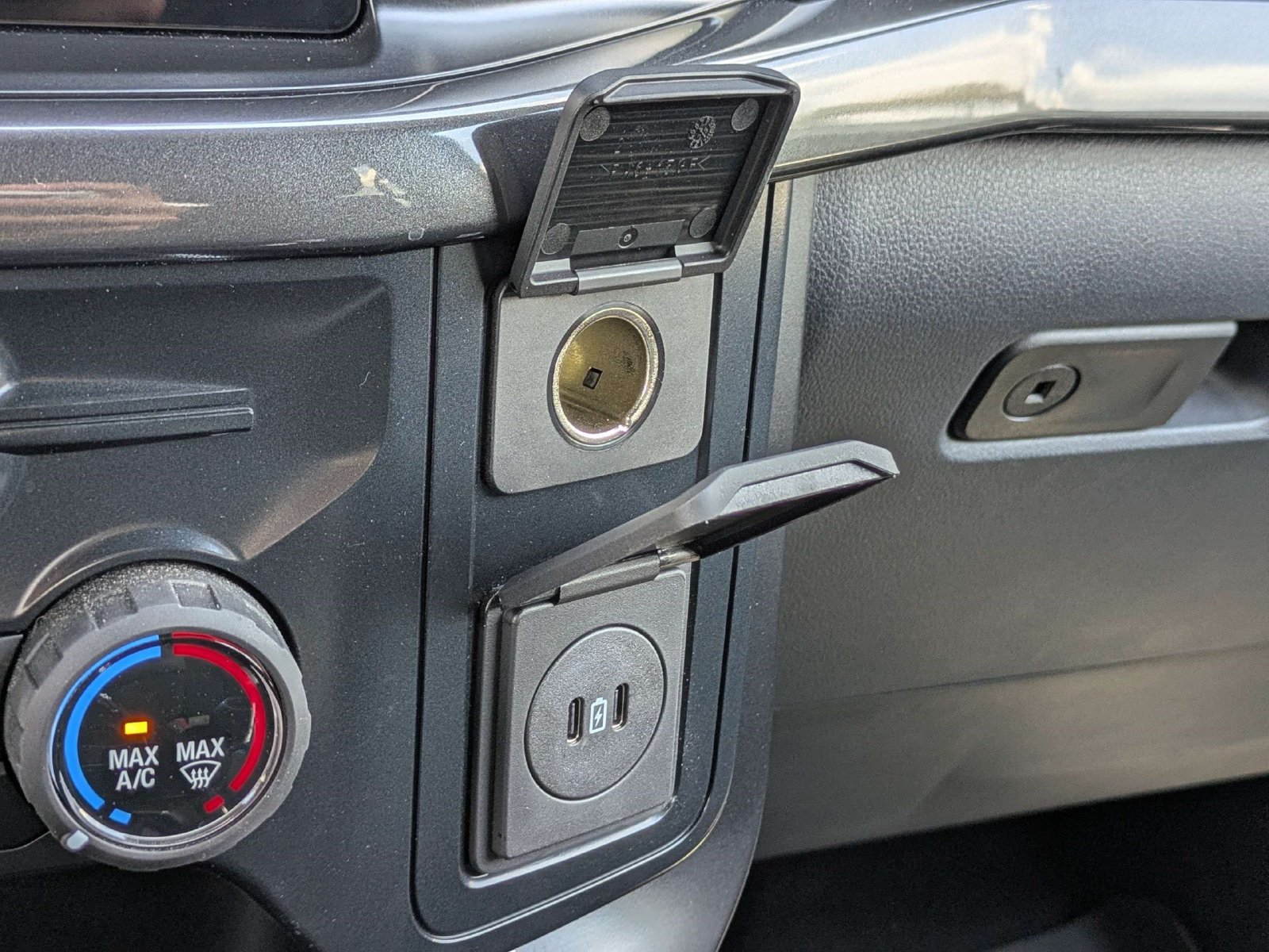 Certified 2025 Ford F150 STX w/ LOBO Package AWD/4WD image 13
