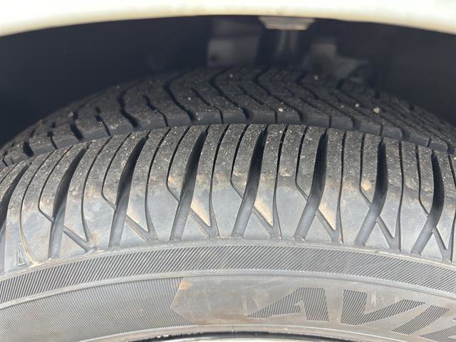 Certified 2023 Ford Transit Connect XL image 10