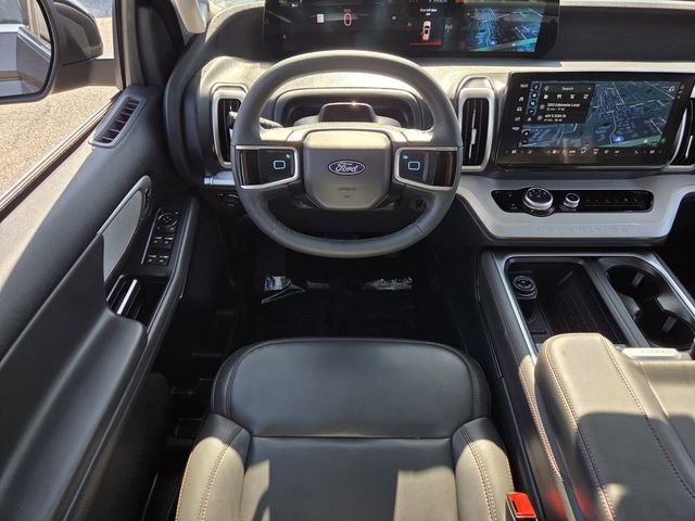 Certified 2025 Ford Expedition Active image 15