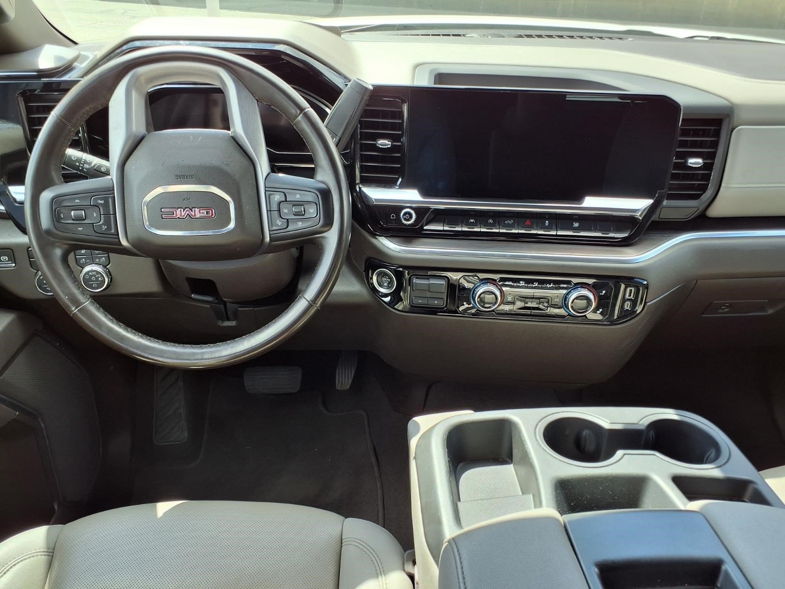 Used 2025 GMC Sierra 1500 SLT AWD/4WD image 12