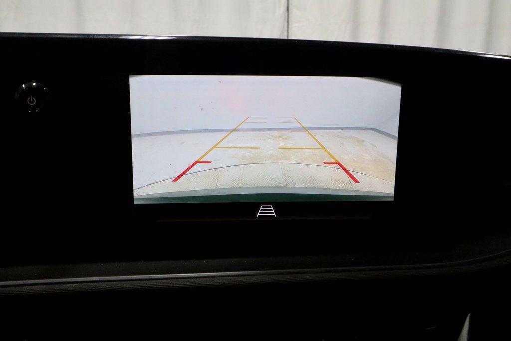 Used 2025 Buick Envista Preferred w/ Convenience II Package image 9