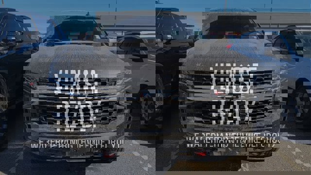 Used 2021 Chevrolet Suburban Z71 w/ Rear Media and Nav Package image 5