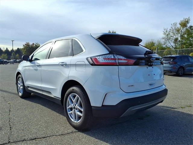Certified 2024 Ford Edge SEL w/ Convenience Package image 2