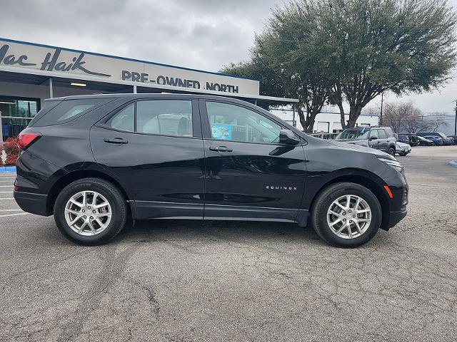 Used 2024 Chevrolet Equinox LS image 2