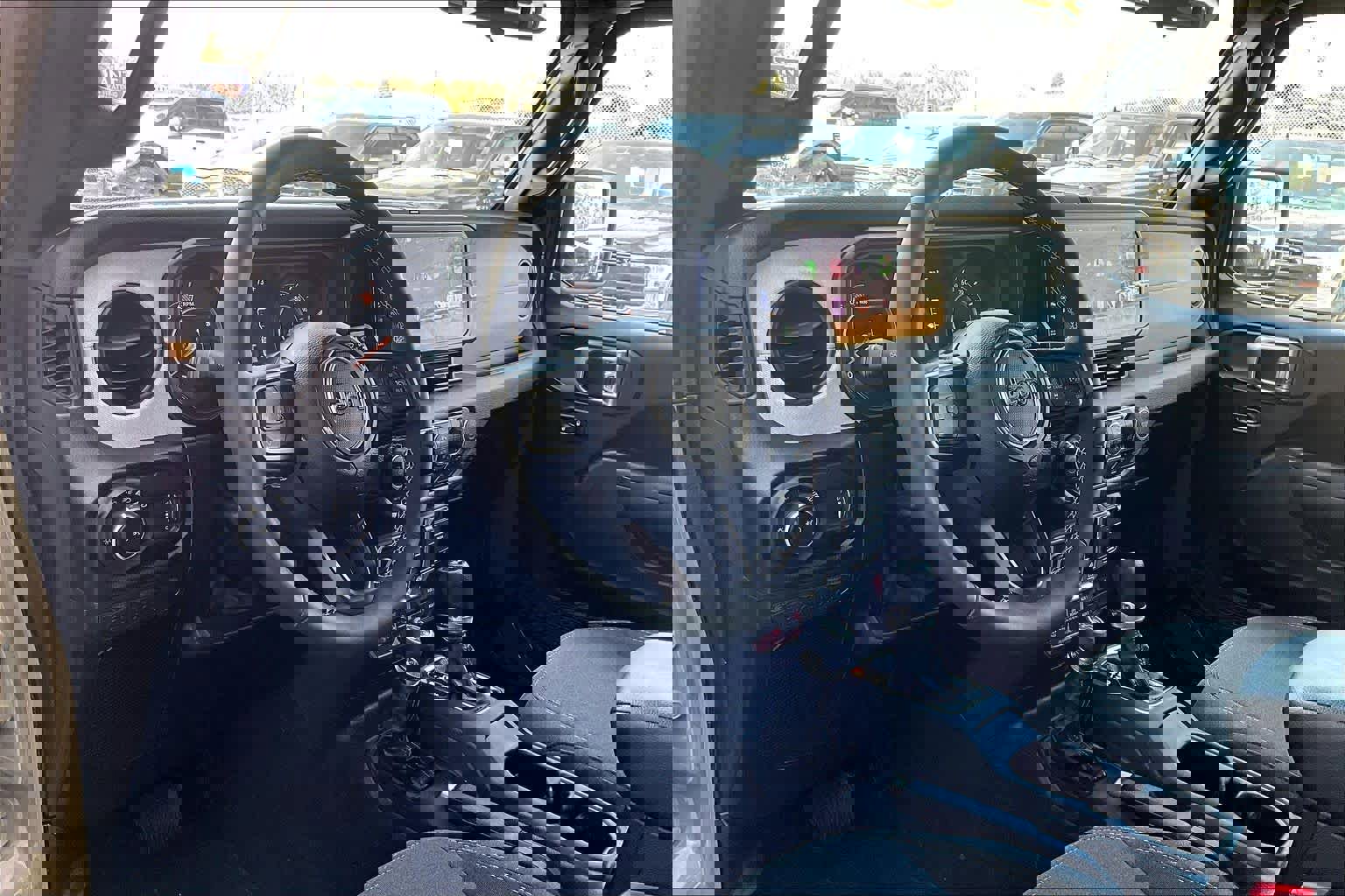 Used 2025 Jeep Wrangler Willys image 21