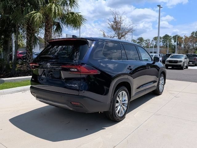 Used 2025 Toyota Grand Highlander AWD image 6