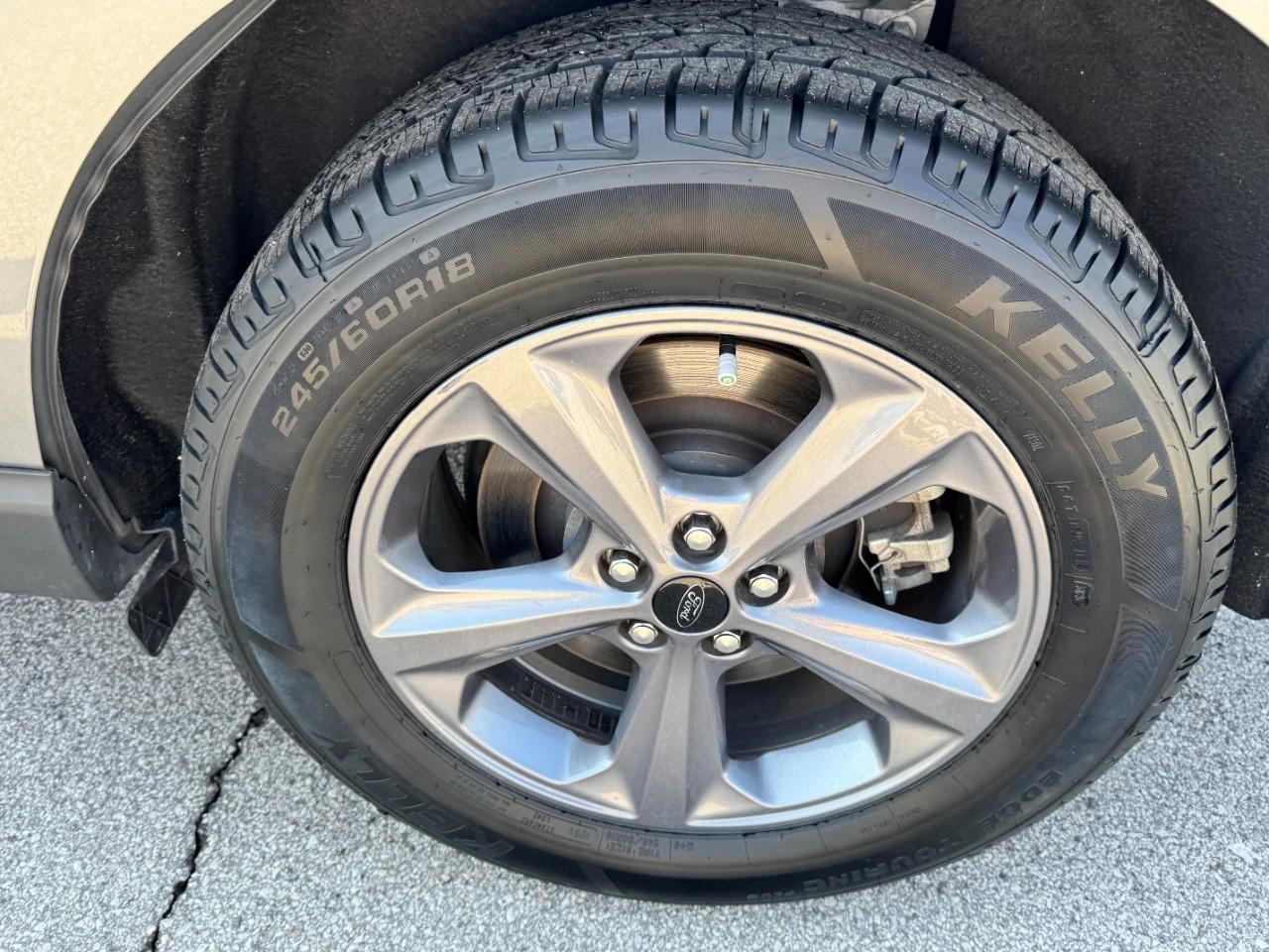 Certified 2023 Ford Edge SEL w/ Sport Appearance Package image 7