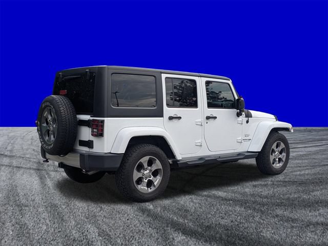 Used 2018 Jeep Wrangler Unlimited Sahara w/ Connectivity Group AWD/4WD image 4