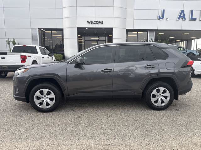 Used 2024 Toyota RAV4 LE FWD image 2