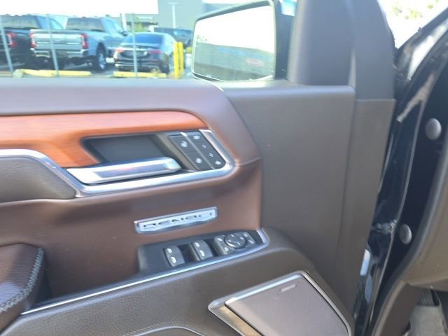 Used 2022 GMC Sierra 1500 Denali w/ Technology Package RWD image 12