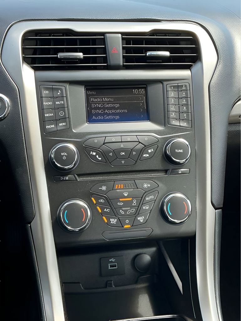 Certified 2018 Ford Fusion S FWD image 37
