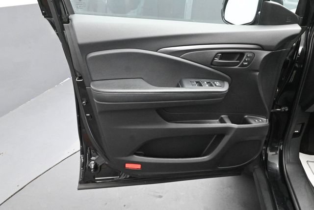 Used 2023 Honda Passport EX-L image 21