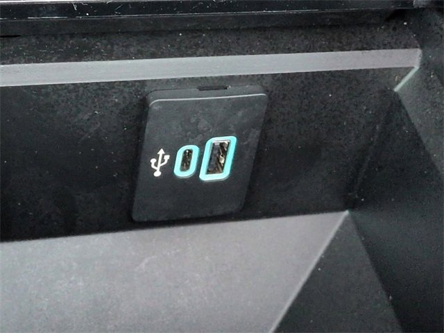 Certified 2024 Ford F350 Platinum image 24