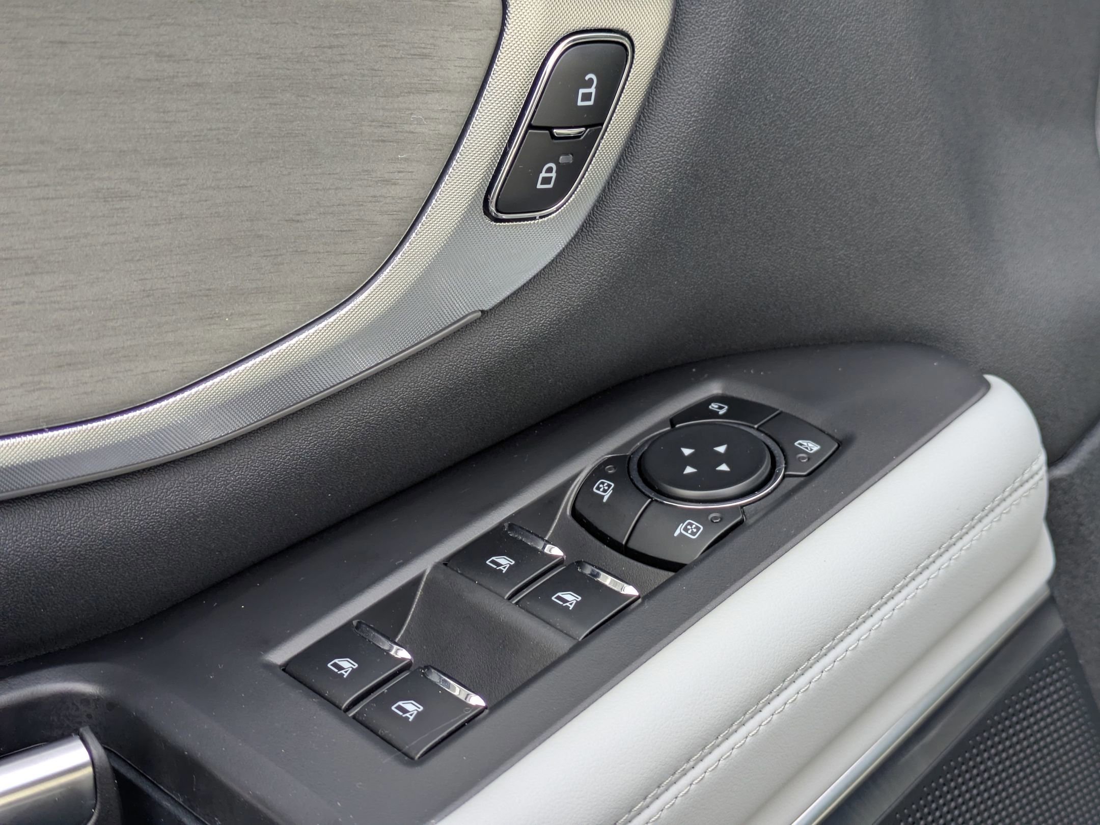 Certified 2025 Ford Expedition Platinum w/ Driver's Package image 11