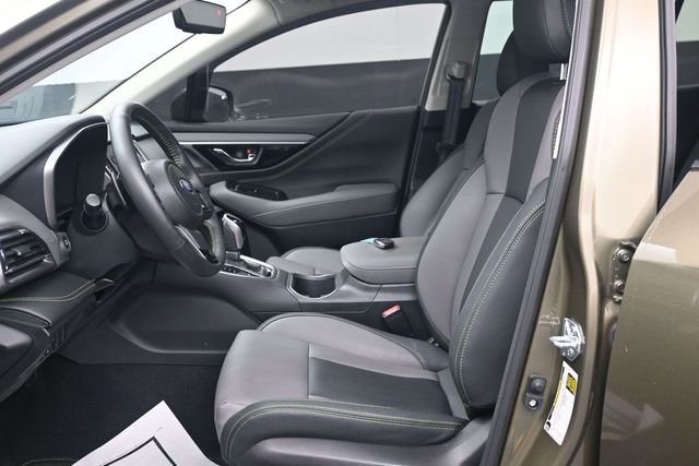Used 2025 Subaru Outback Onyx Edition AWD/4WD image 6