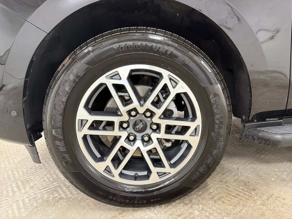 Certified 2025 Ford Expedition Active RWD image 15