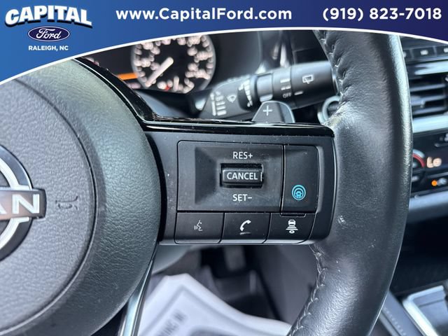 Used 2022 Nissan Pathfinder SL FWD image 23
